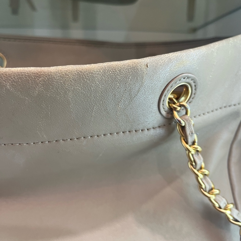 Tory Burch Nude Quilted Tote - Picture 6 of 15